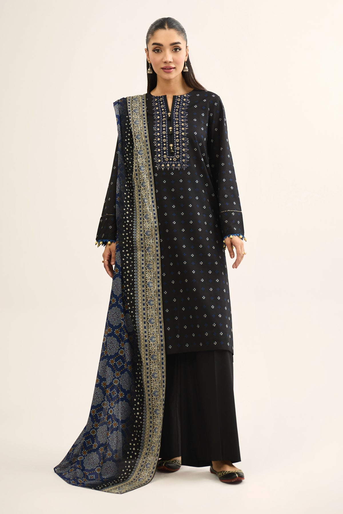 LAWN | EMBROIDERED